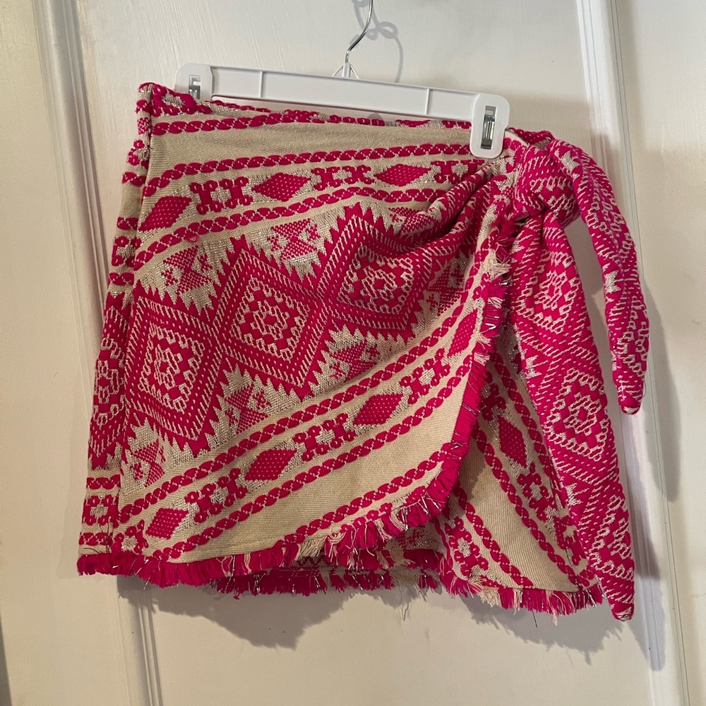Judith March neon pink wrap skirt fringe with silver. Size medium.